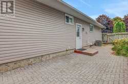 11 COURTNEY ROAD | Ottawa Ontario | Slide Image Forty-three