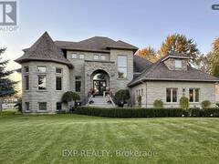 6715 SUNCREST DRIVE Ottawa Ontario, K4P 0B3