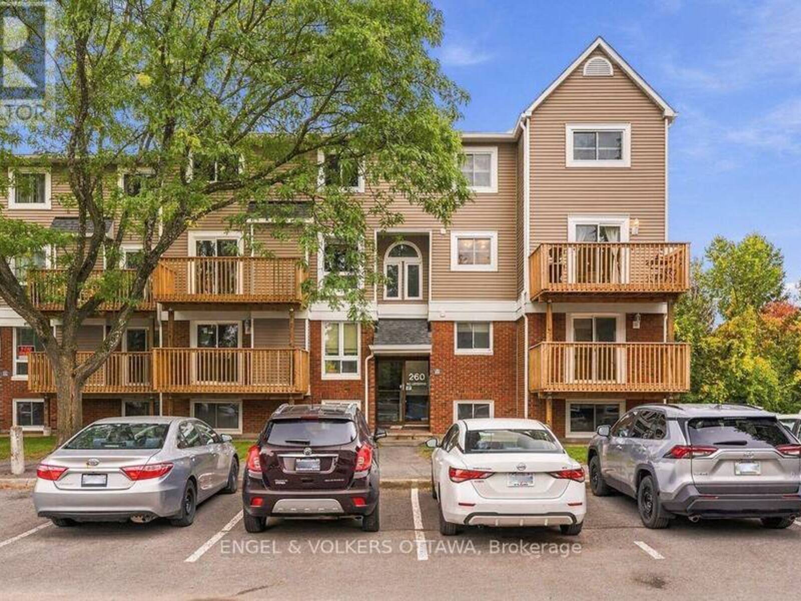 8 - 260 FENERTY COURT, Ottawa, Ontario K2L 3A7