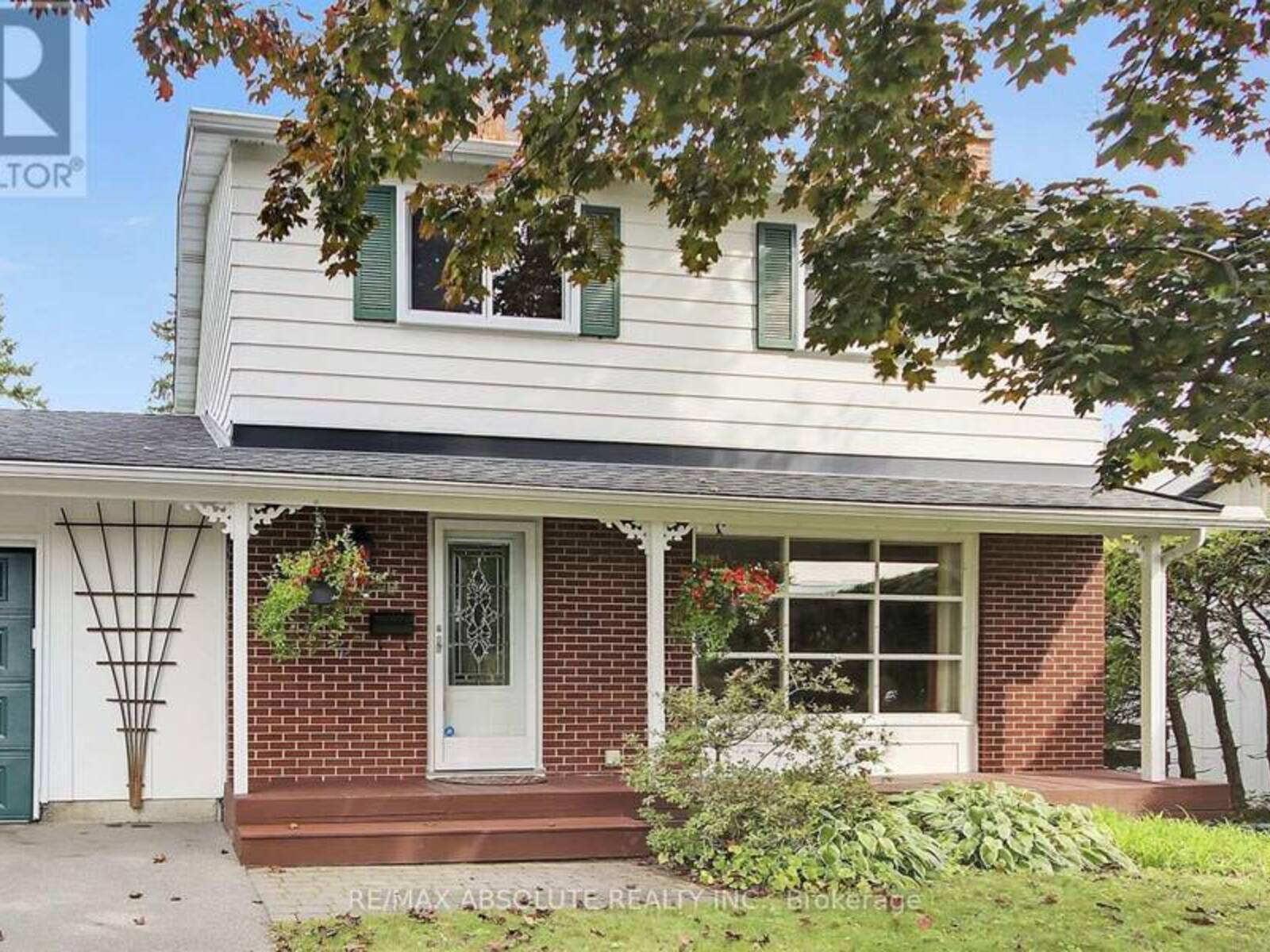 144 OLD COLONY ROAD, Ottawa, Ontario K2L 1M4
