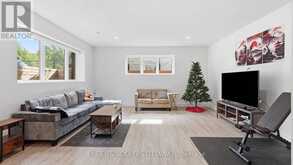 517-517B SHOREWAY DRIVE | Ottawa Ontario | Slide Image Thirty-two