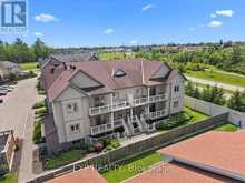 12 - 128 STERNES PRIVATE | Ottawa Ontario | Slide Image Three