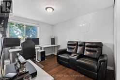 1723 LAFRANCE DRIVE | Ottawa Ontario | Slide Image Thirty