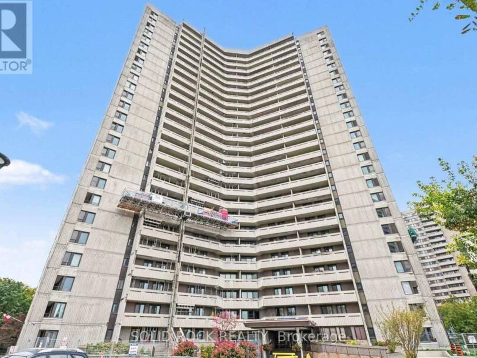 402 - 1171 AMBLESIDE DRIVE, Ottawa, Ontario K2B 8E1