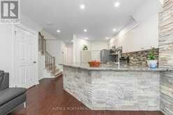 89 SILVERLACE PRIVATE | Ottawa Ontario | Slide Image Ten