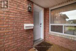 823 NESTING WAY | Ottawa Ontario | Slide Image Three