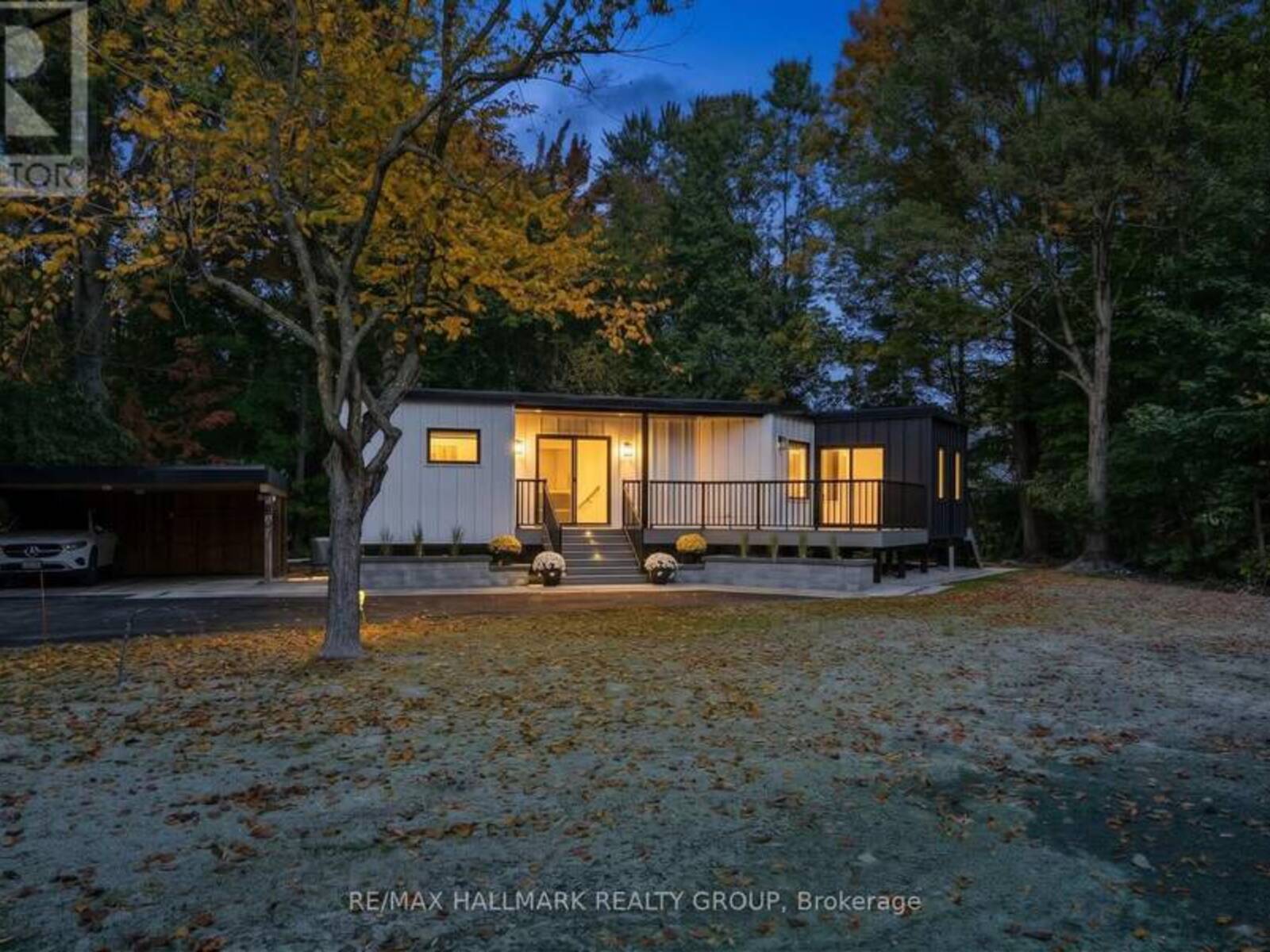 14 KAYMAR DRIVE, Ottawa, Ontario K1J 7C9