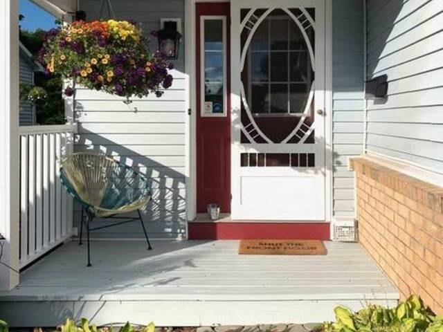 27 RANDALL JAMES DRIVE Ottawa Ontario, K2S 1L9 - 3 Bedrooms Home For Sale