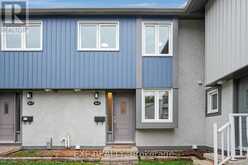 D - 32 BENLEA DRIVE | Ottawa Ontario | Slide Image Three