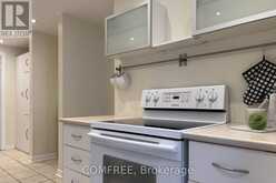 28 BLUEJAY DRIVE | Barrie Ontario | Slide Image Twelve