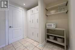 28 BLUEJAY DRIVE | Barrie Ontario | Slide Image Fifteen
