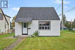 19 CHURCHILL CRESCENT | Smiths Falls Ontario | Slide Image One