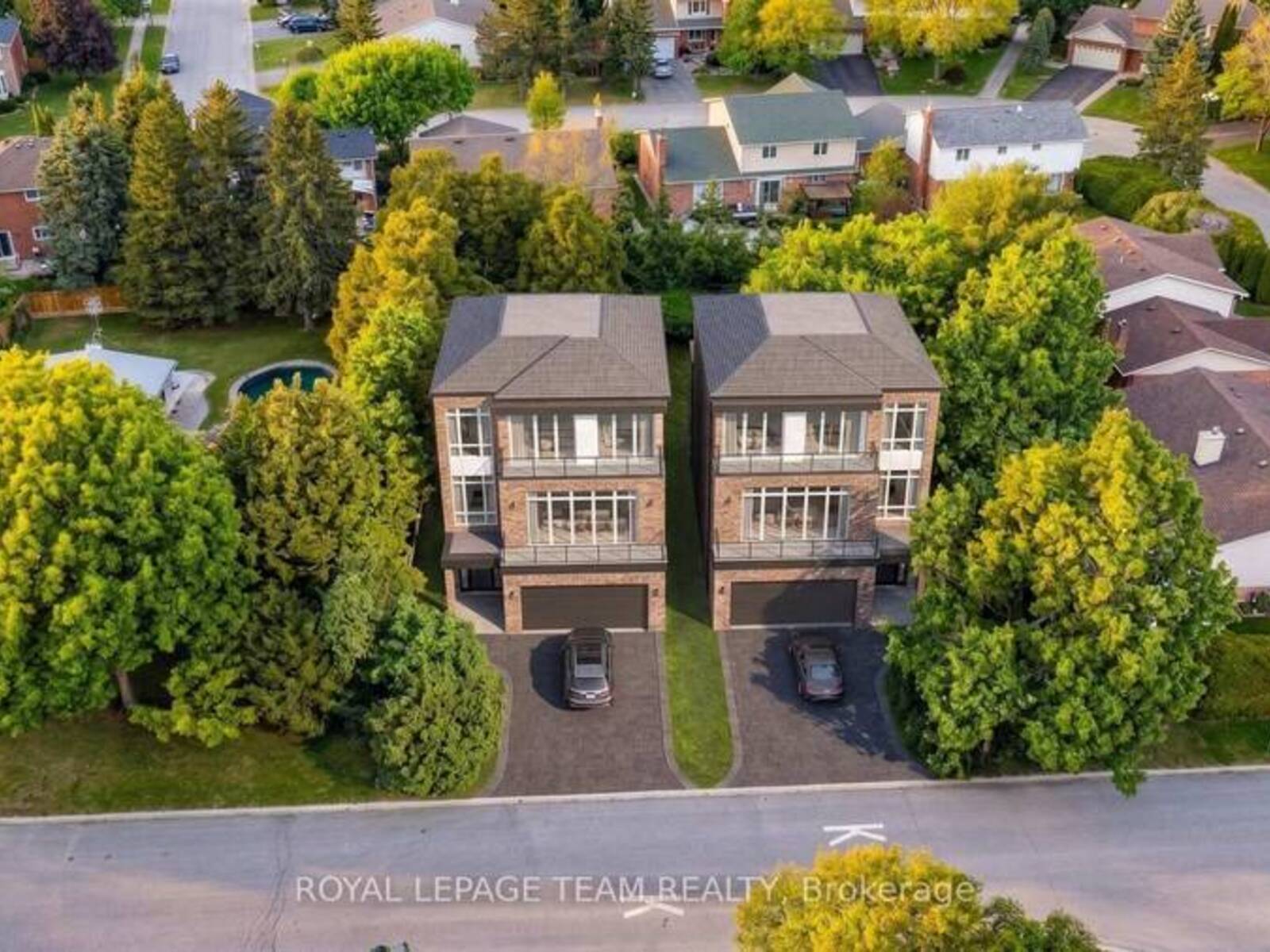 26 MAPLE GROVE ROAD, Ottawa, Ontario K2L 2S8