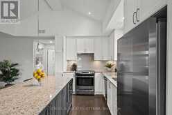244 MULLIN PRIVATE | Ottawa Ontario | Slide Image Nine