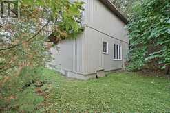 1587 LILAC LANE | Ottawa Ontario | Slide Image Thirty-two