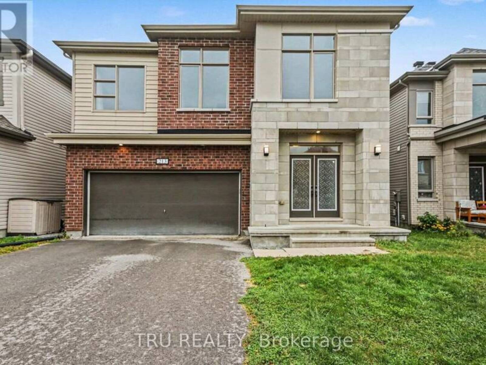 213 QUARTER HORSE STREET, Ottawa, Ontario K2S 0X9