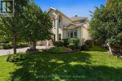 18 PONDHOLLOW WAY | Ottawa Ontario | Slide Image One