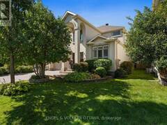 18 PONDHOLLOW WAY Ottawa Ontario, K2J 4Y5