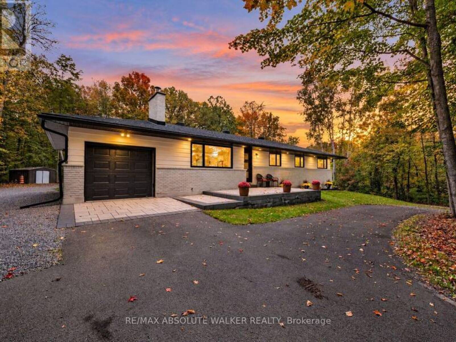 1679 CENTURY ROAD E, Ottawa, Ontario K0A 2E0