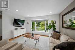 2863 JOHN SHAW ROAD | Ottawa Ontario | Slide Image Eight