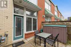 7 - 170 CATHCART STREET | Ottawa Ontario | Slide Image Three