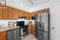 37 CHANTILLY GATE | Ottawa Ontario | Slide Image Eight