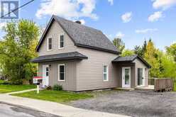6 SPRING STREET | North Glengarry Ontario | Slide Image Two
