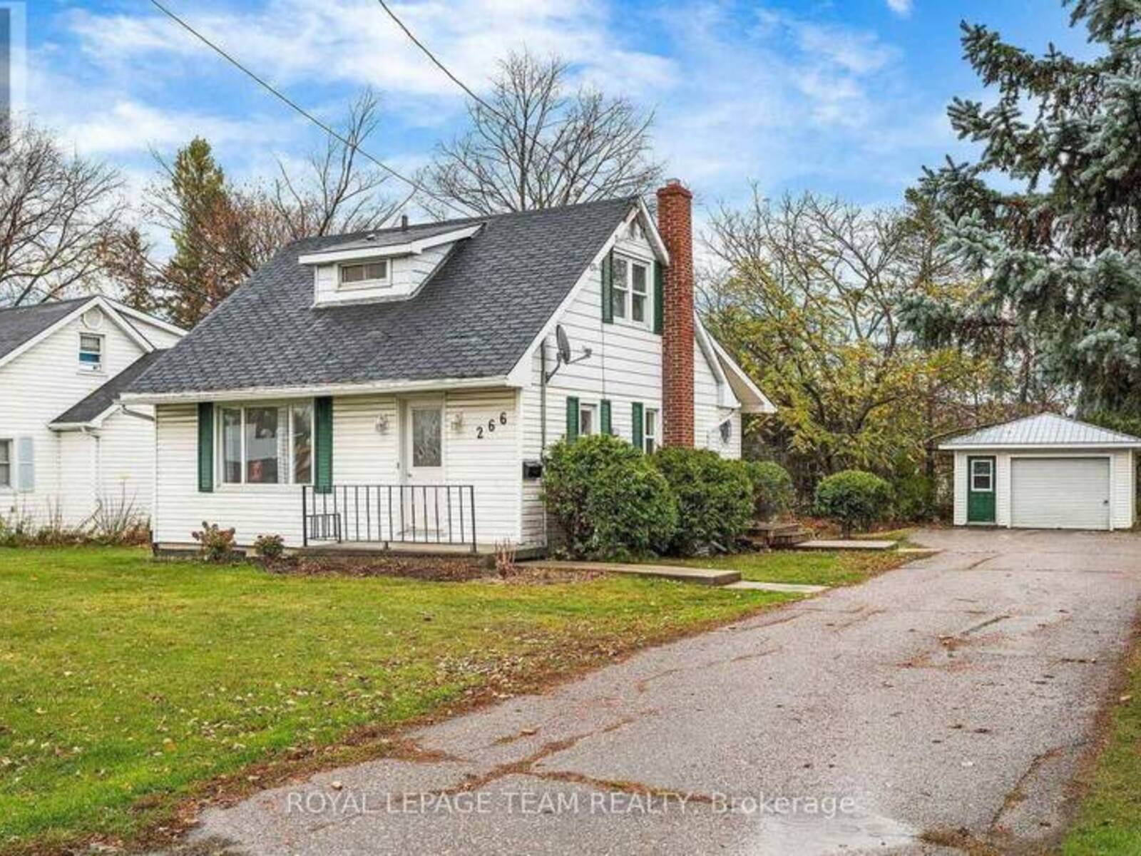 266 DANIEL STREET S, Arnprior, Ontario K7S 2M2