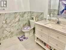 15 STURBRIDGE PRIVATE | Ottawa Ontario | Slide Image Five
