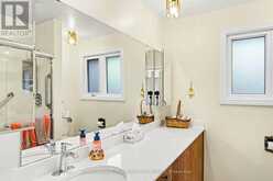 21 PULFORD CRESCENT | Ottawa Ontario | Slide Image Eighteen