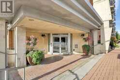 712 - 429 SOMERSET STREET W | Ottawa Ontario | Slide Image Two