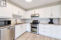 57 FAIR OAKS CRESCENT | Ottawa Ontario | Slide Image Nine