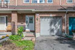 33 INVERKIP AVENUE | Ottawa Ontario | Slide Image Three