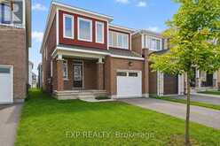 64 HACKAMORE CRESCENT | Ottawa Ontario | Slide Image Three