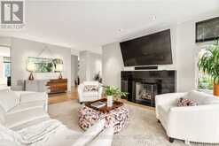 725 MANOR AVENUE | Ottawa Ontario | Slide Image Four