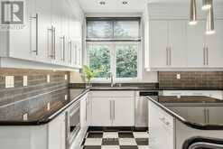 725 MANOR AVENUE | Ottawa Ontario | Slide Image Nine