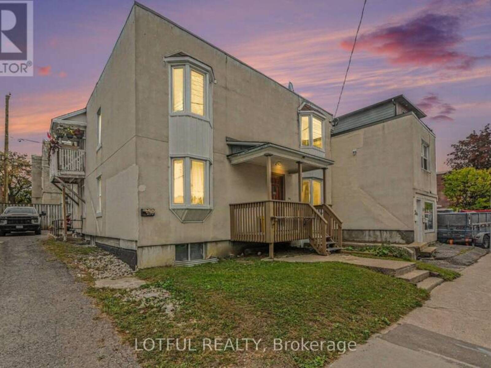 118 MARIER AVENUE, Ottawa, Ontario K1L 5S1
