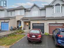 333 ROLLING MEADOW CRESCENT | Ottawa Ontario | Slide Image Two
