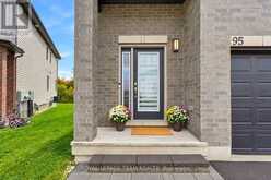 95 RALLIDALE STREET | Ottawa Ontario | Slide Image Three