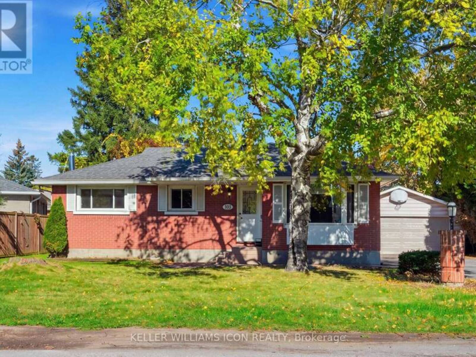 103 HARRIS PLACE, Ottawa, Ontario K2G 2P7