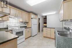 3 SANDWELL CRESCENT | Ottawa Ontario | Slide Image Ten