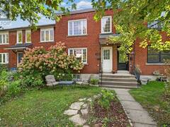 1246 SUMMERVILLE AVENUE Ottawa Ontario, K1Z 8G5
