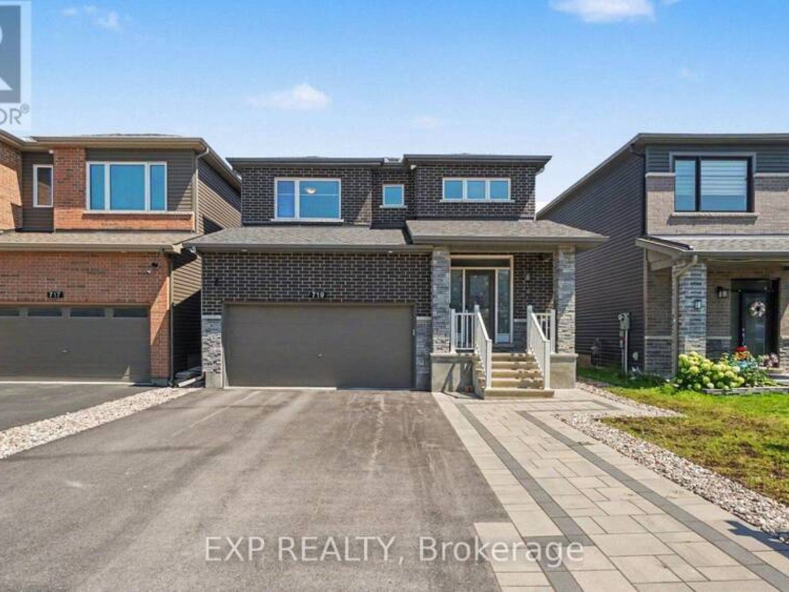 719 CASHMERE TERRACE, Ottawa, Ontario K2J 6M2