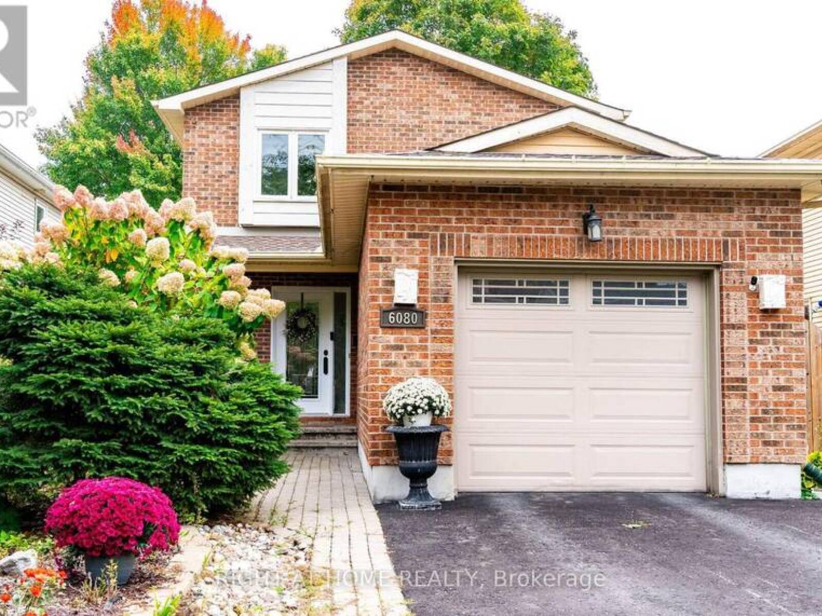 6080 RIVERCREST DRIVE, Ottawa, Ontario K1C 5R2