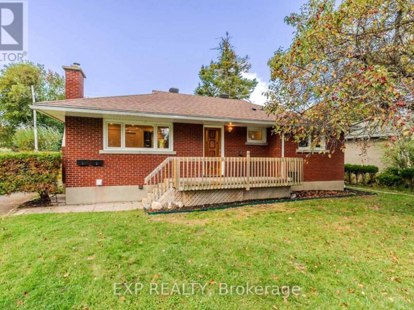 24 NEWHAVEN STREET, Ottawa, Ontario K2G 0X5