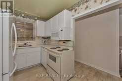2161 VALLEY DRIVE | Ottawa Ontario | Slide Image Eight