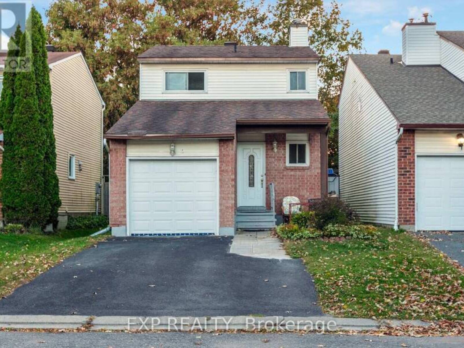 4 FULHAM COURT E, Ottawa, Ontario K2J 2J6