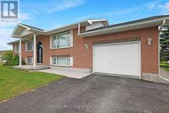 14 RILEY CRESCENT | Arnprior Ontario | Slide Image Two