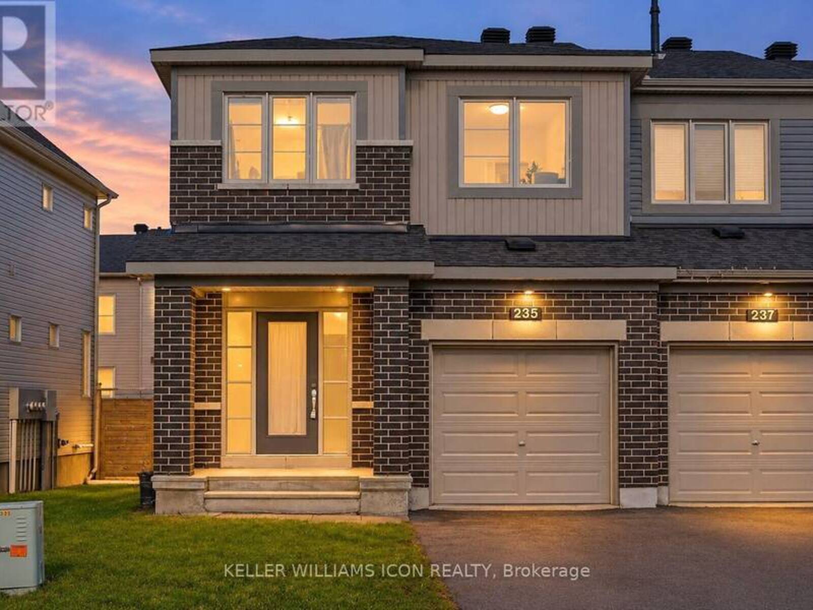 235 BANDELIER WAY, Ottawa, Ontario K2C 0C1
