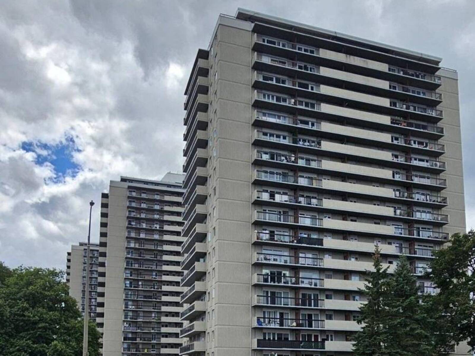 804 - 158A MCARTHUR AVENUE, Ottawa, Ontario K1L 7E7